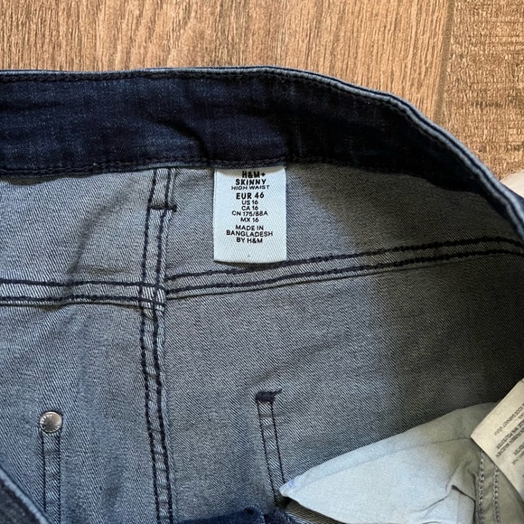 H&M Skinny Jeans - Picture 4 of 4